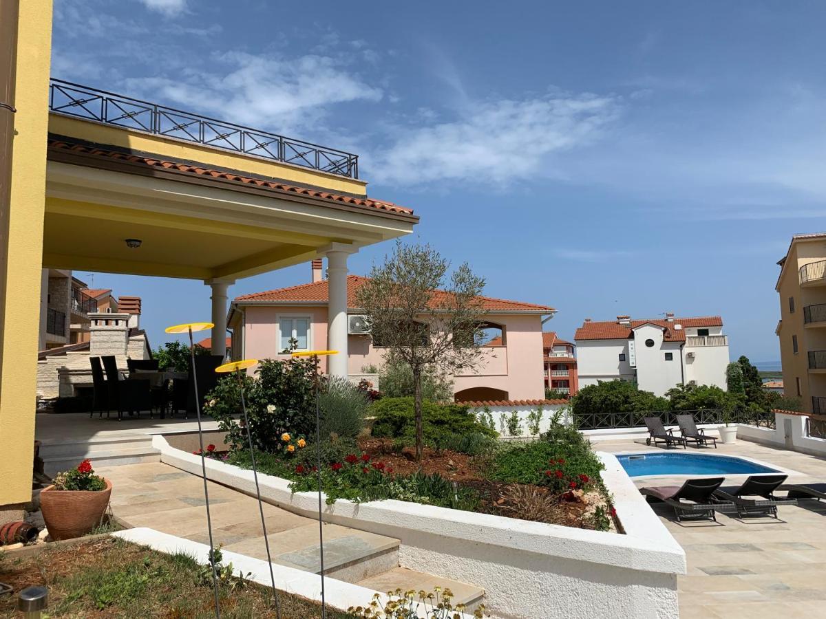 Villa Istriana Liznjan Exterior photo